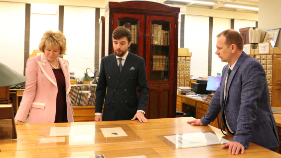 Вице-губернатор Санкт-Петербурга Ирина Потехина посетила Штаб-квартиру РГО